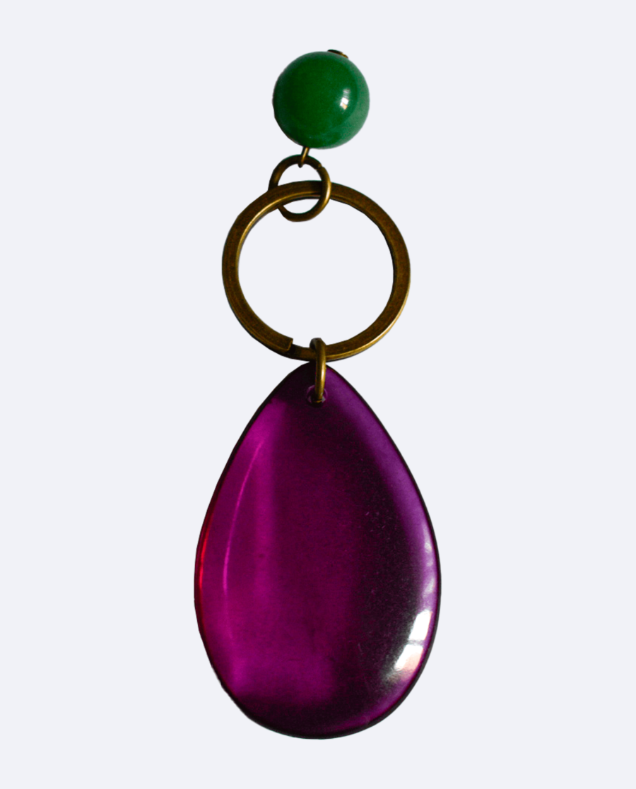 Llavero de lágrima morado