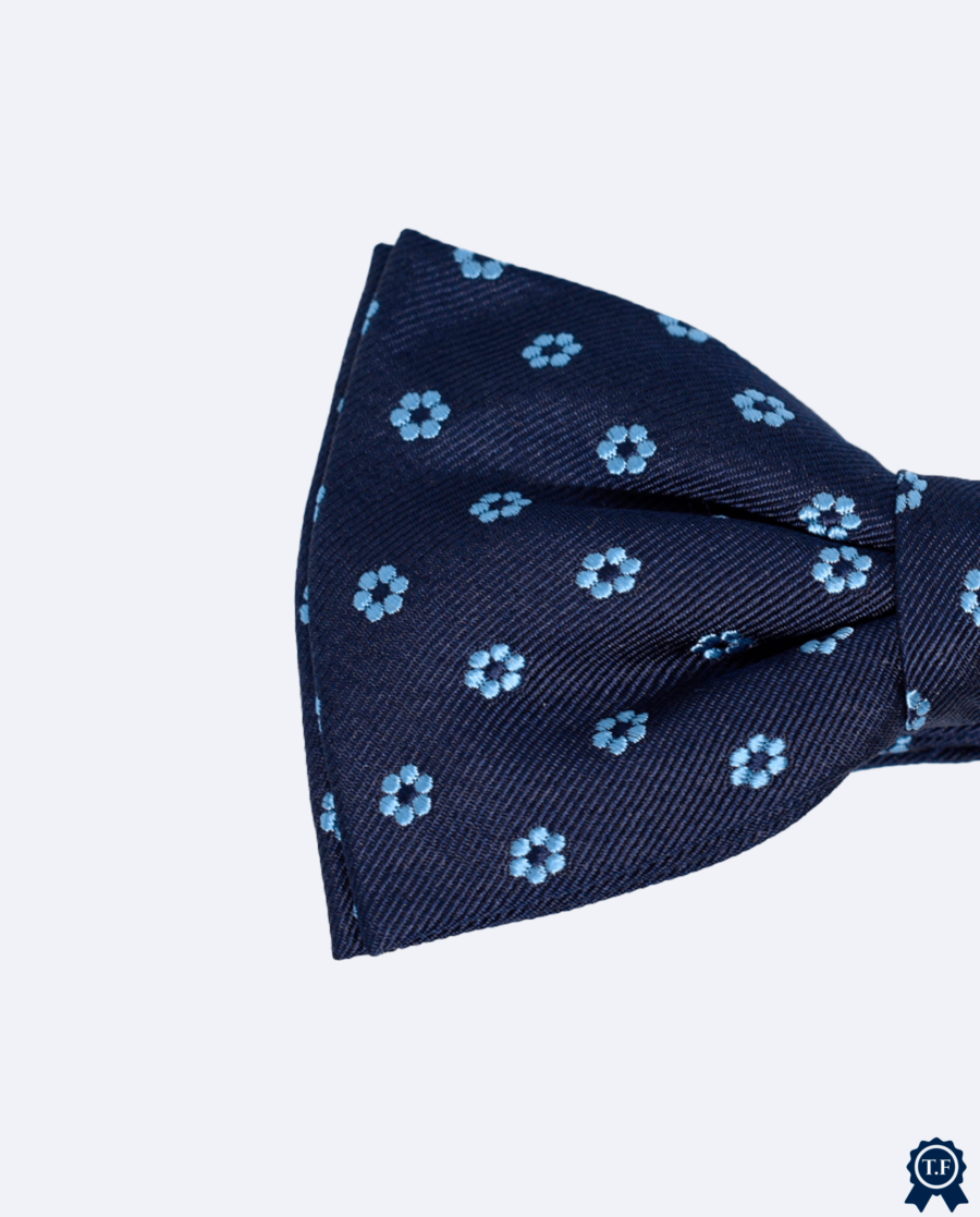 Pajarita azul marino y azul con flores de seda