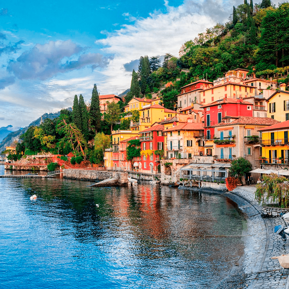 Pueblo de Como, Italia