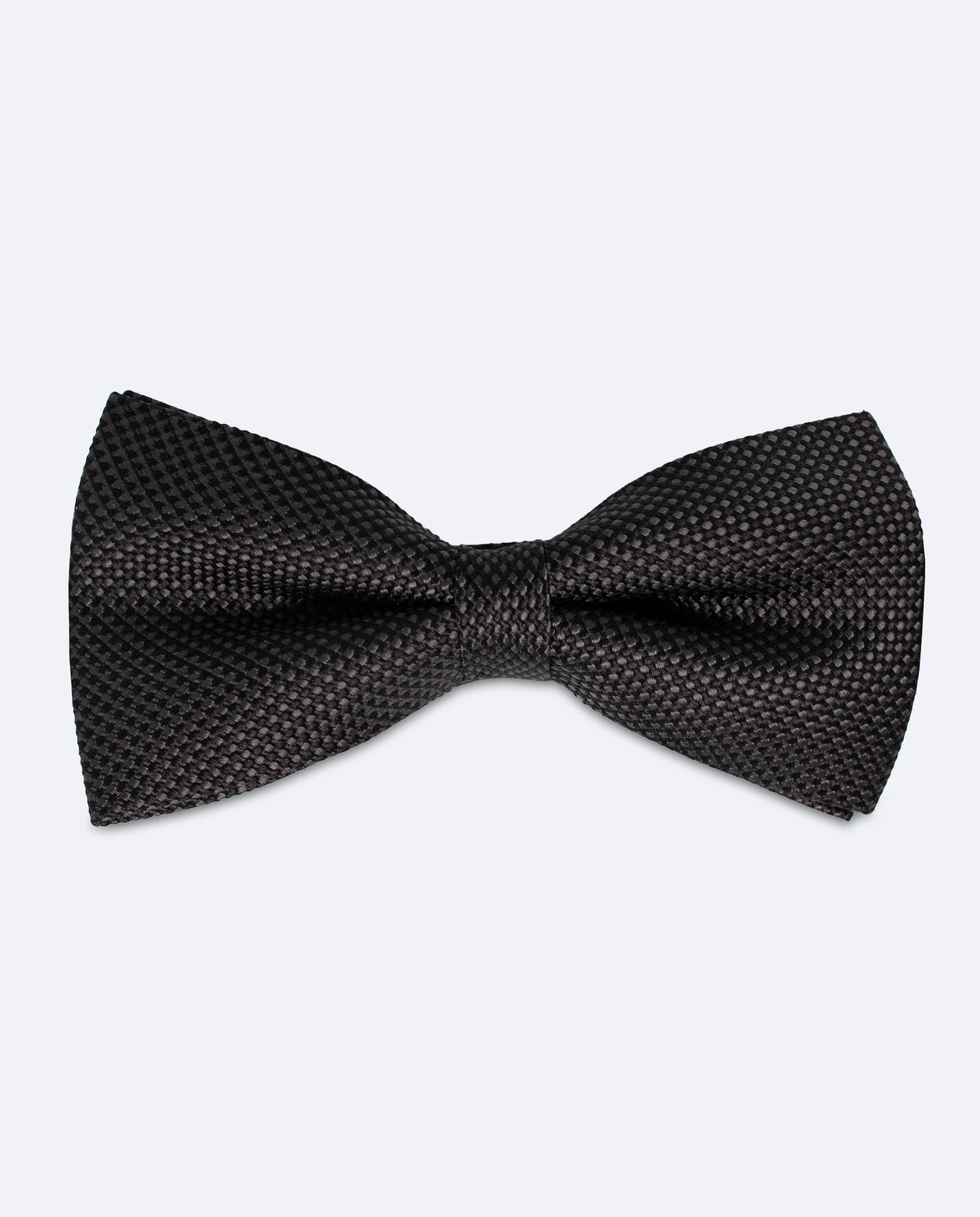 Pajarita negra, hecha a mano en 100% seda jacquard italiana con diseño de microtextura de rombos grises, vista frontal