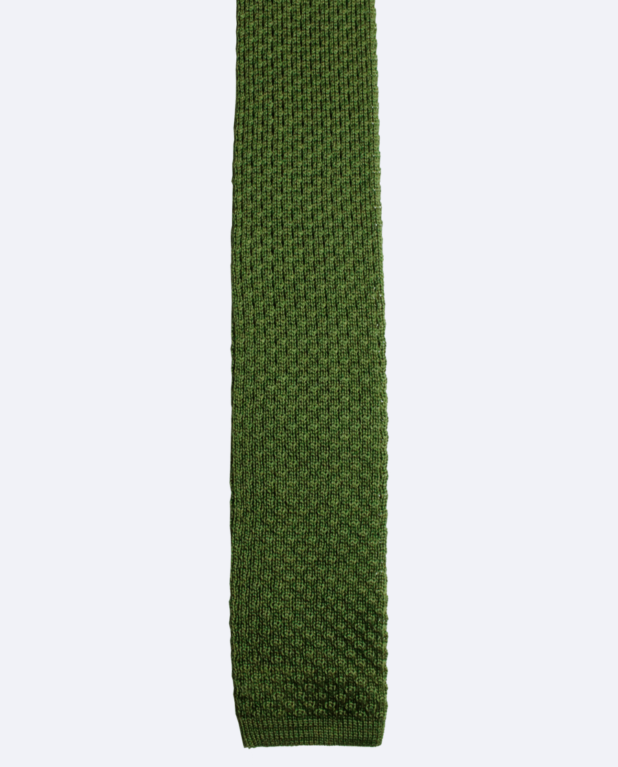 Corbata de punto verde