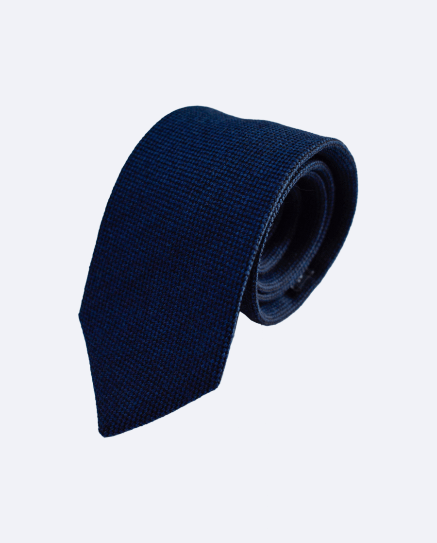 Corbata de lana azul oscuro