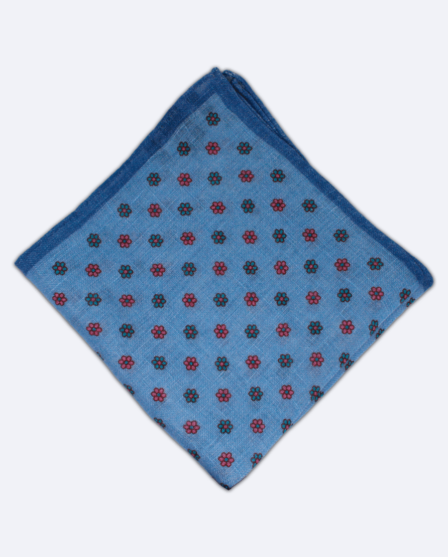 Pañuelo de bolsillo azul medio con flores verdes y rosas