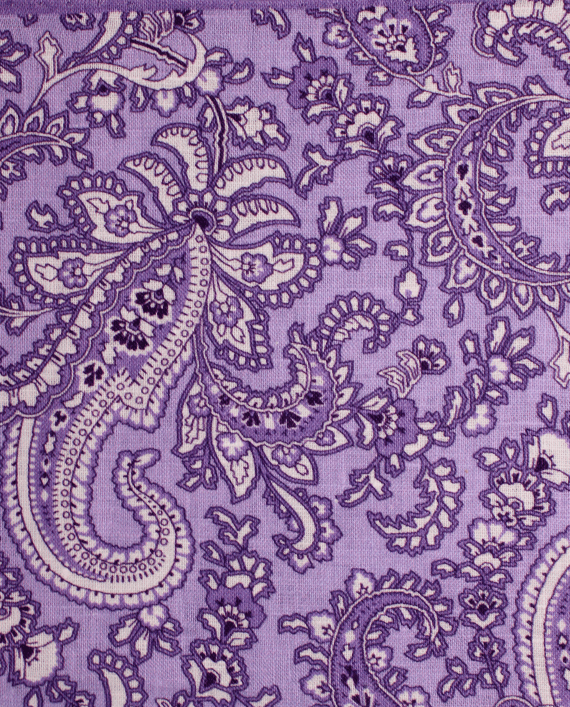 Pañuelo de bolsillo lila con cachemir blanco, detalle de cerca del tejido y el estampado