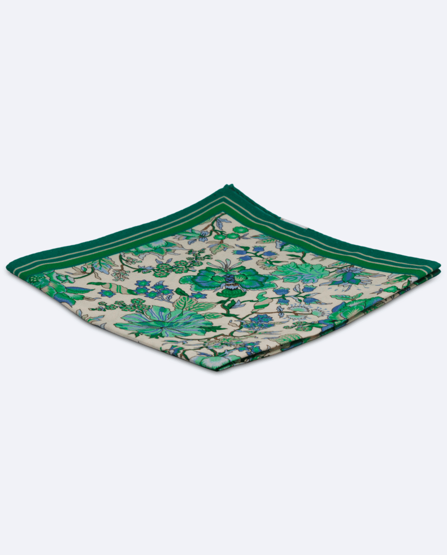 Pañuelo de bolsillo verde césped con flores azules