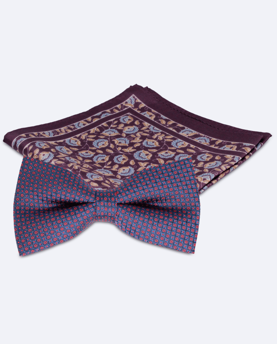 Set pajarita azul marino de micropuntos y pañuelo morado floral